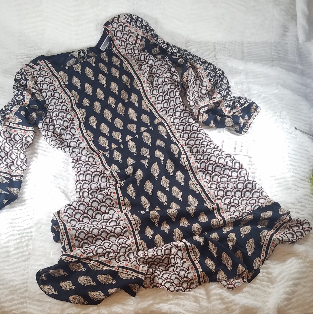 NWT Chelsea28 open back ruffle dress